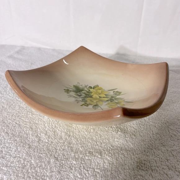 Vintage Ceramic Yellow Flower Square Dish W Rounded Corners Trinket Dish - Picture 4 of 16
